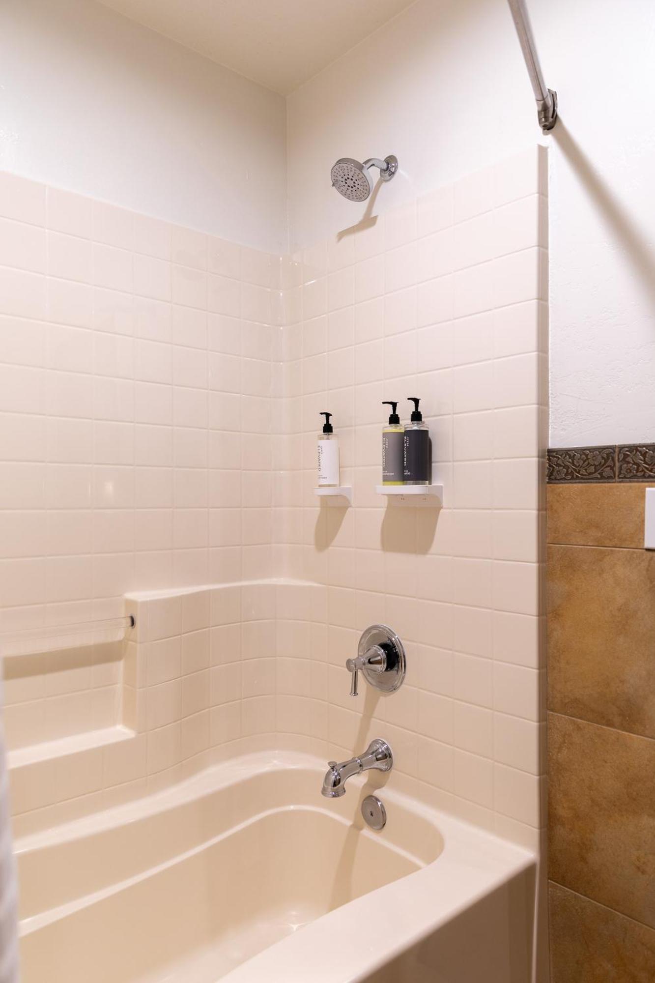 Ayres Hotel Redlands - Loma Linda Ngoại thất bức ảnh