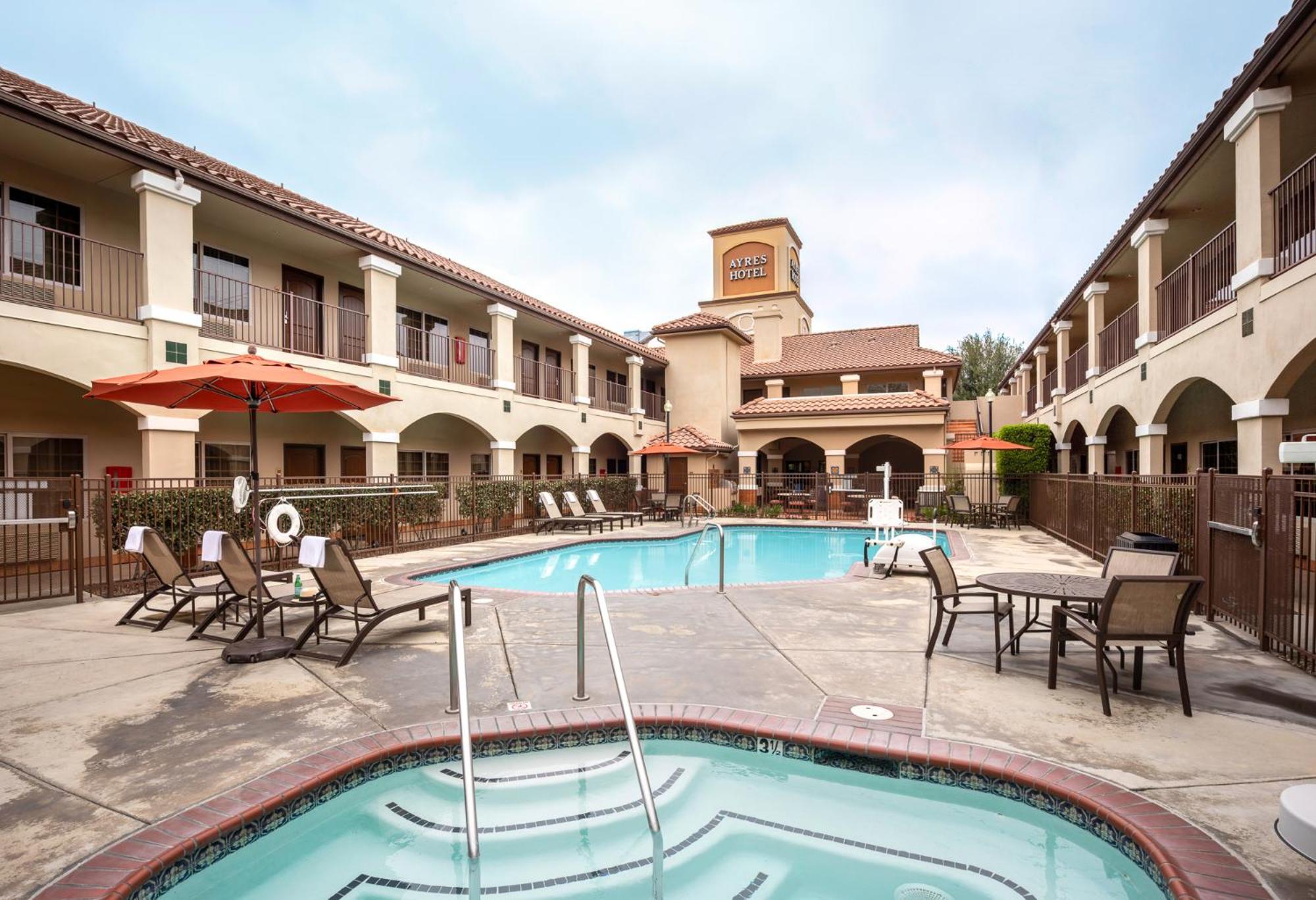 Ayres Hotel Redlands - Loma Linda Ngoại thất bức ảnh